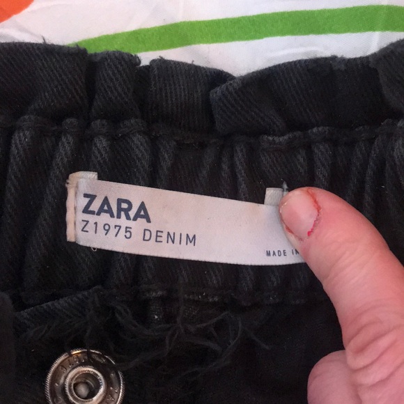 Zara denim shorts‼️ *buy one get one free♥️ - Picture 3 of 3